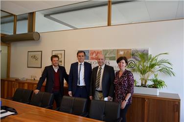 LR Theiner empfängt Delegation der Kärntner Slowenen, im Bild v.l. Amtsdirektor Horand Maier, Landesrat Theiner, Gabriel  Hribar und Justina Hribernik