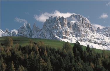 Mit Ende der Südtiroler Präsidentschaft der Stiftung Dolomiten UNESCO zieht Richard Theiner eine positive Bilanz. Im Bild der Rosengarten, Teil des UNESCO Welterbegebietes.