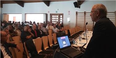 Ressortdirektor Paolo Montagner: "Ständige Weiterbildung für die Planer ist wichtig für qualitative Bauten" (FOTO: LPA/R.Espen )