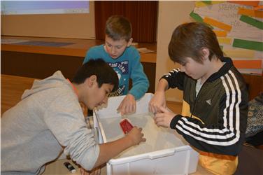 Auf besonders großes Interesse stieß im vergangenen Schuljahr die neu überarbeitete interaktive Ausstellung "EnergieWerkstatt".