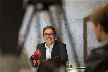 Als letztes Landesregierungsmitglied hat heute Landeshauptmann Arno Kompatscher auf der Franzensfeste Halbzeitbilanz gezogen - Foto: LPA/ohn