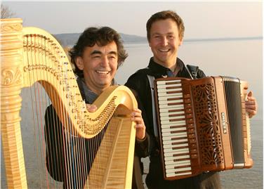 Konzert von Kiko Pedrozo und Hansi Zeller auf Schloss Wolfsthurn