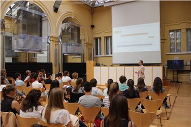 Rund 70 Praktikanten nahmen an den zwei Workshops zur digitalen Verwaltung teil./Bild Elisabeth Parteli