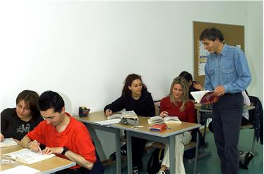 In wenigen Wochen beginnt wieder die Schule: Das Deutsche Schulamt hat 1284 Lehrerstellen vergeben. Foto: LPA/Archivbild