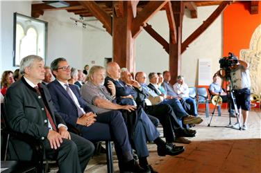 Feierstunde mit LH Kompatscher und LR Mussner zur Eröffnung des Turms der Erinnerungen auf Schloss Tirol (FOTO: Roman Clara/ www.provinz.bz.it/news)