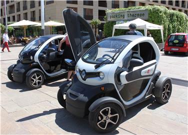 E-Fahrzeuge zum Probieren:„Roadshow Elektromobilität“ am 18. September in Meran