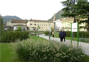 Das Land überlässt der Gemeinde Bozen den Kapuzinergarten bis zum Jahr 2039. Geplant sind eine Aufwertung und eine Verschönerung des Parks - Foto: Gemeinde Bozen