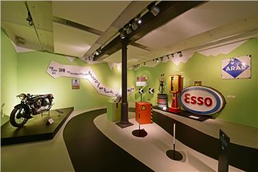 Die Ausstellung über die Alpenpässe im Landesmuseum für Tourismus – Touriseum auf Schloss Trauttmansdorff ist bis 15. November und dann nach der Winterpause auch nächstes Jahr noch zu sehen - Foto: Touriseum