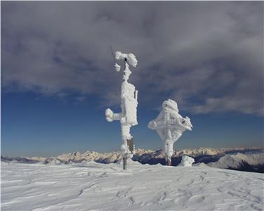 Alle Wetterereignisse des Jahres haben die Meteorologen des Landeswetterdienstes aufgezeichnet; im Bild die Wetterstation am Rauhjoch in Pfelders auf 2926 Metern Meereshöhe. Foto: LPA/Landeswetterdienst